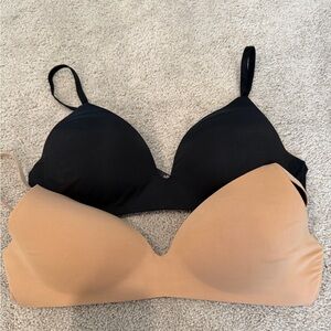 Victoria Secret t-shirt lightly lined wireless bras in nude & black